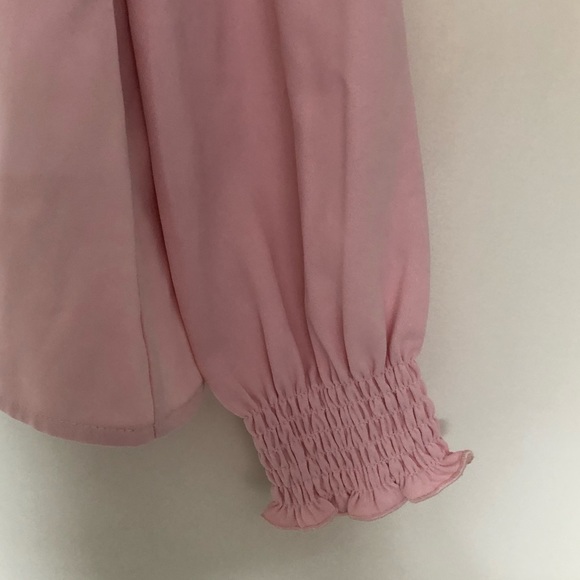 REVIEW ‘Keeley’ Blouse in Blush Pink, a Size 14 - Picture 4 of 8